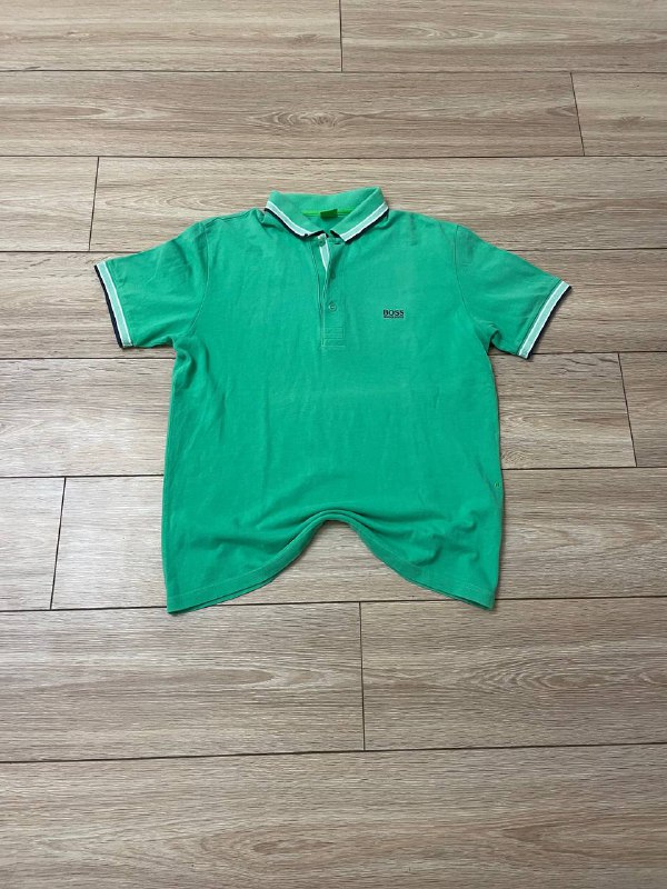 джинсовые шорты, рубашки поло, шорты, футболки, кроссовки, сумка 8