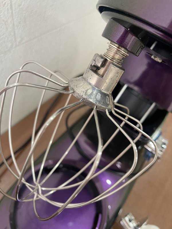 Миксер планетарный Starwind SPM7168 2