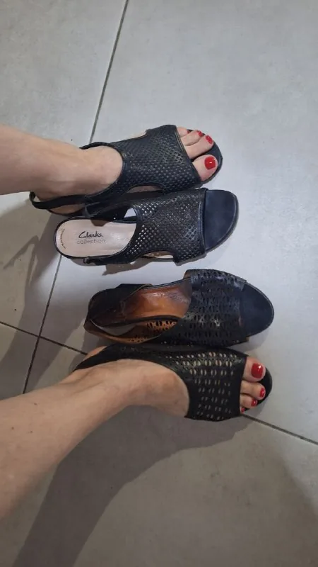 Женские кожаные босоножки Clarks