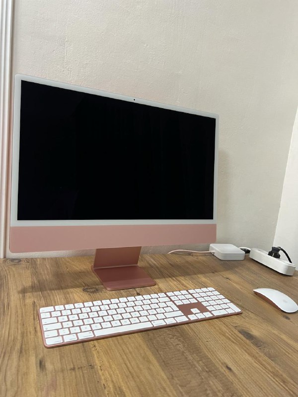 Apple iMac 24’’ M1 8/512 с клавиатурой и мышью 2