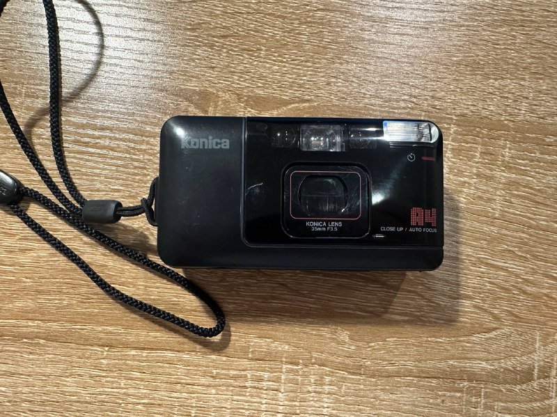 Плёночная камера Konica Big Mini A4