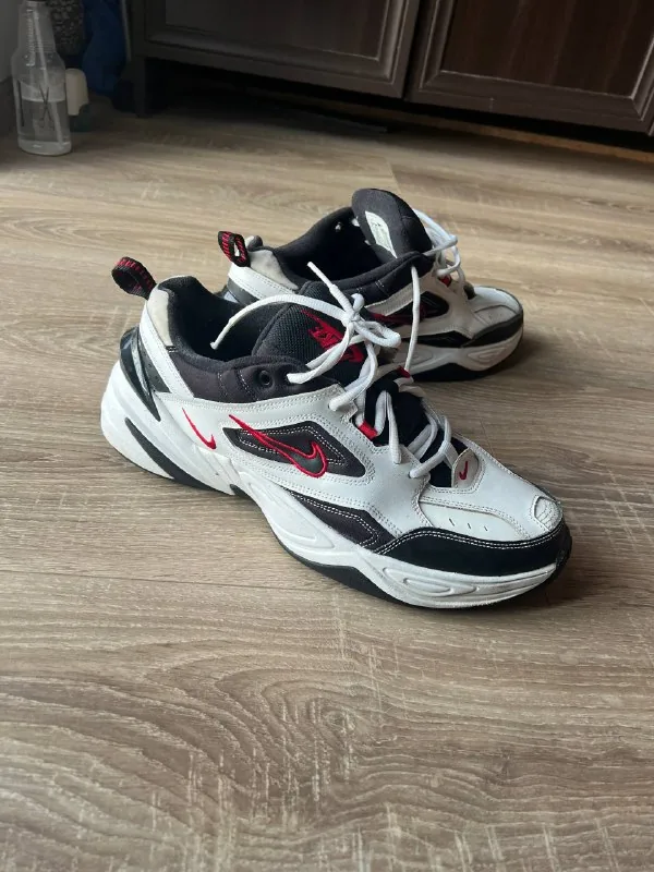 Кроссовки Nike 1