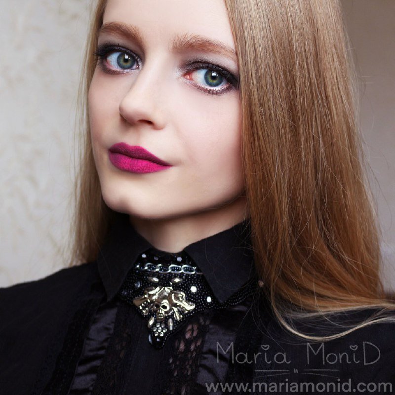 Колье ручной работы Череп с собаками 5