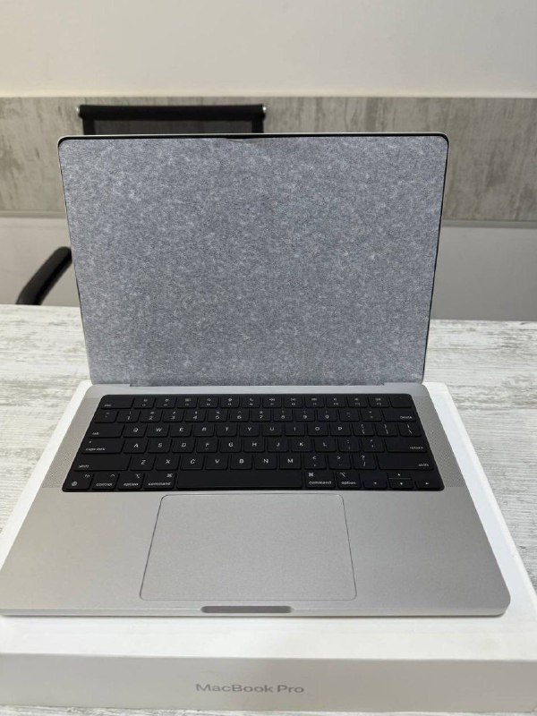 MacBook Pro 14" M4 Pro, 24 Gb RAM, 512 Gb Storage