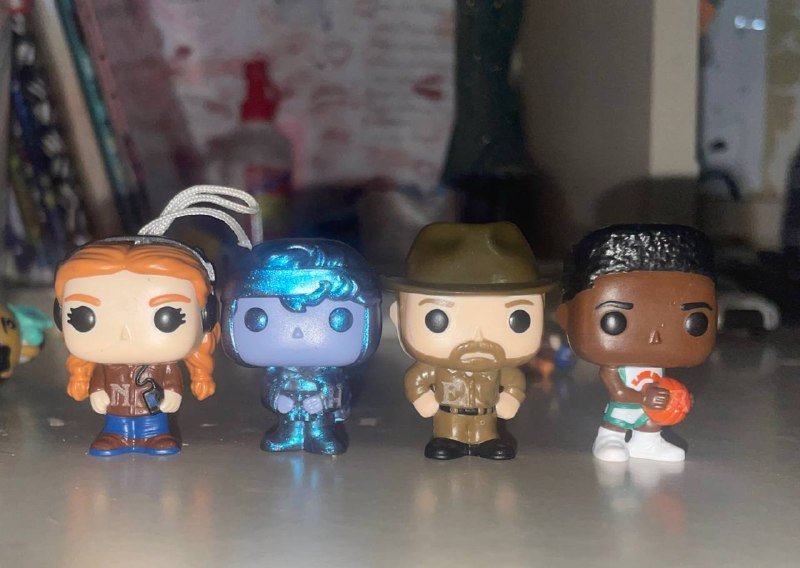 Фигурки Kinder Stranger Things