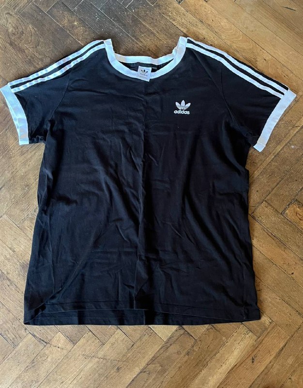 Adidas T-shirt, size L, 9/10 condition