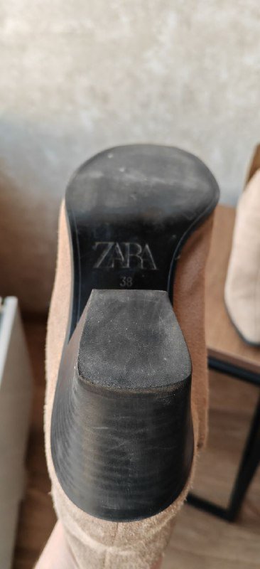 Ботильоны казаки Zara натуральная кожа размер 38 5