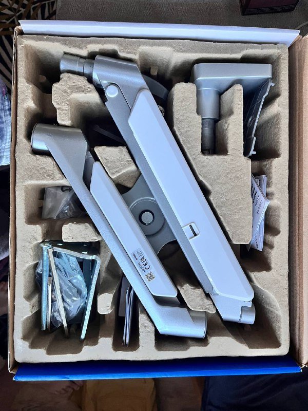 Кронштейн-подставка для монитора с газ-лифтом 2