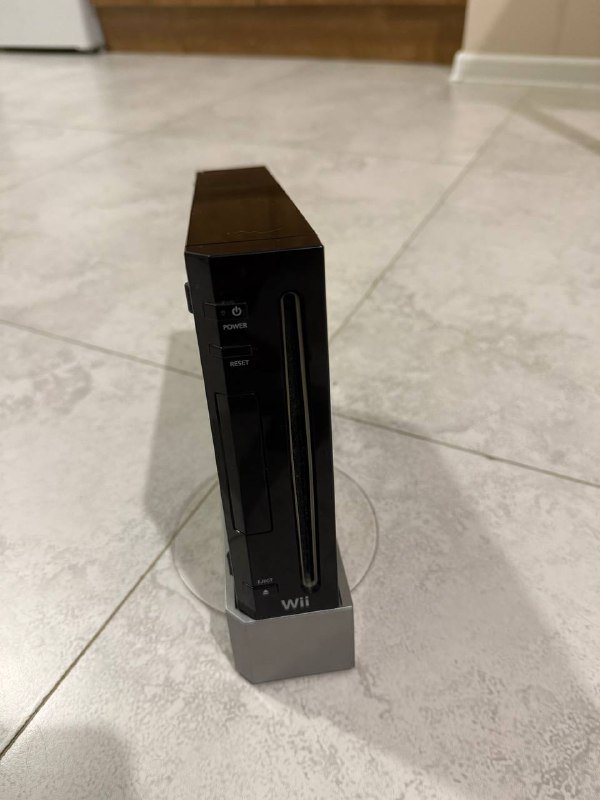 Nintendo Wii консоль без геймпада
