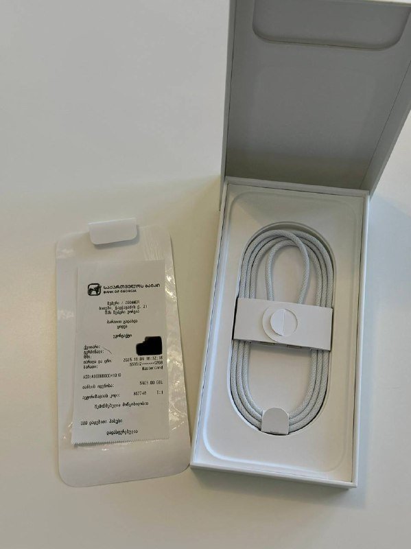 iPhone 17 Pro Max 1TB Cosmic Orange 3