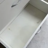 Белый комод с выдвижными ящиками 3