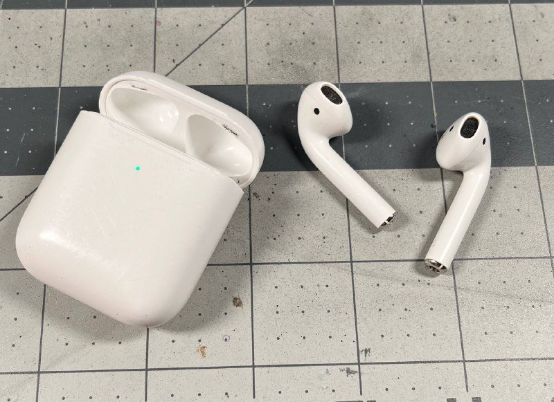 Airpods 2 (A2031) наушники, зарядный кейс