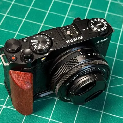 Fujifilm X-M5, объектив XC 15-45, XF 27