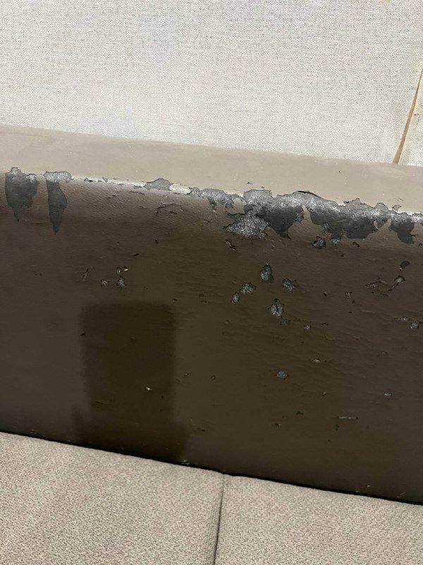 Огромный диван с подушками 3