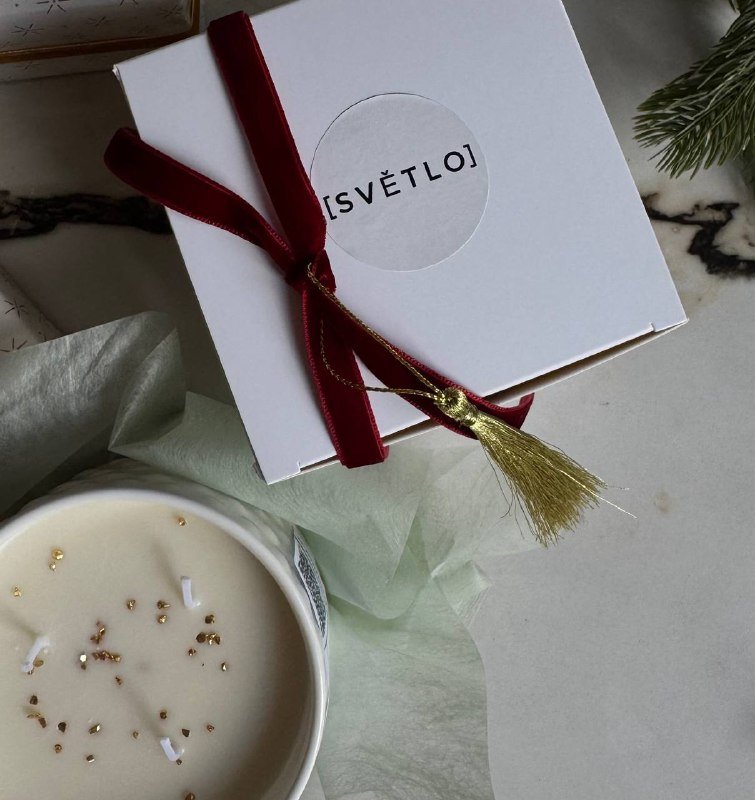 Большая ароматическая свеча в подарочном боксе 4