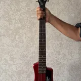 Червона електрогітара Höfner Shorty 1