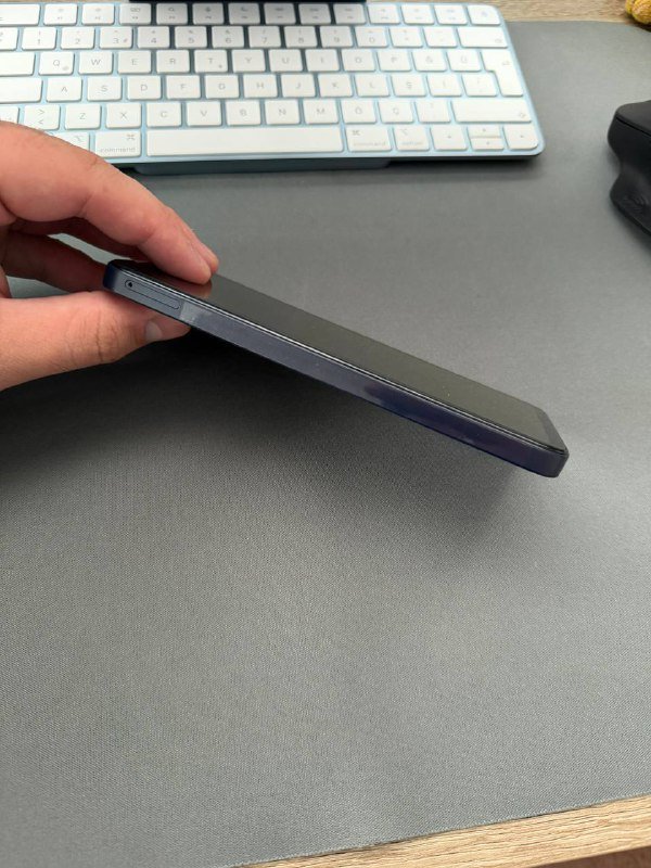 Apple Watch Ultra 2, Samsung A15, ноутбук DEXP Aquilon 4