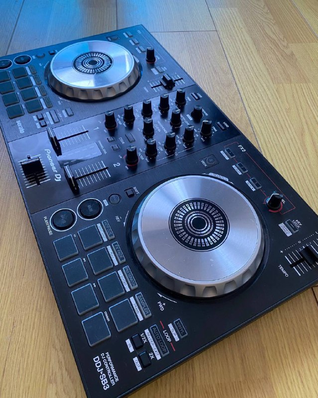 Pioneer DDJ-SB3 Controller