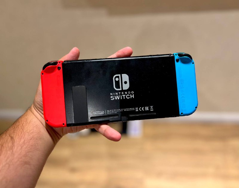iPhone 14, iPad Air 4, Nintendo Switch 6
