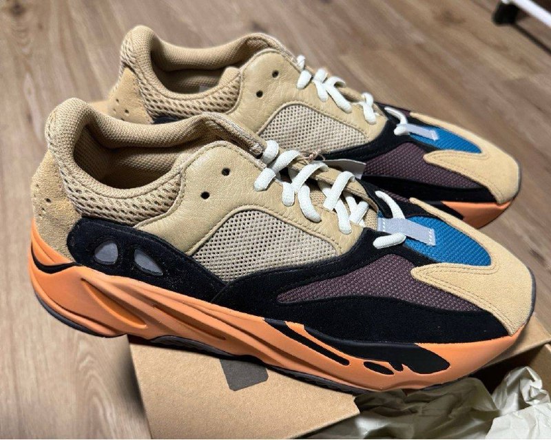 Adidas Yeezy Boost 700 V1 Enflame Amber shoes size 42 EU
