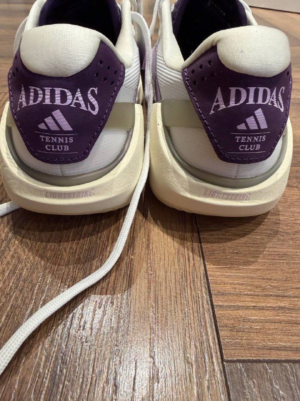 Кроссовки Adidas женские 39,1/3 размер 8