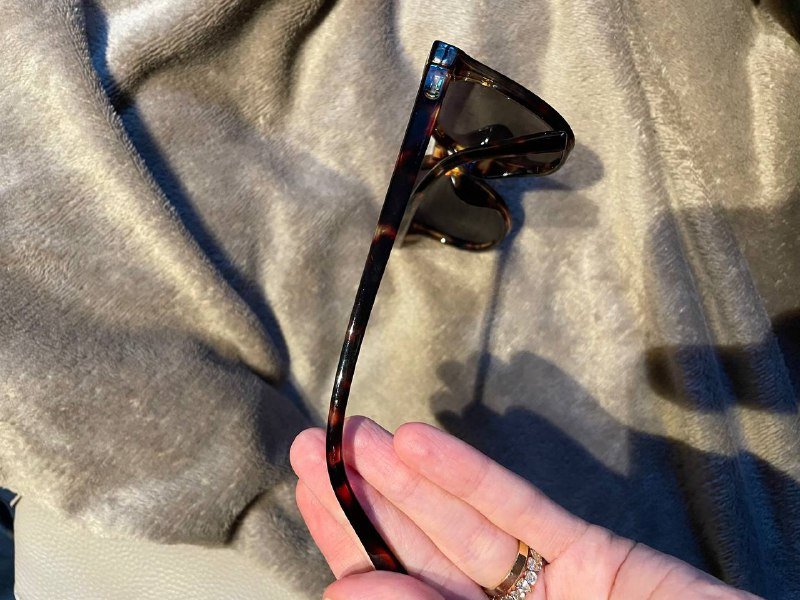 сумка Майкл Корс, сумка пельмень, косметичка Лора мерсье, платье Зара, очки hm 7