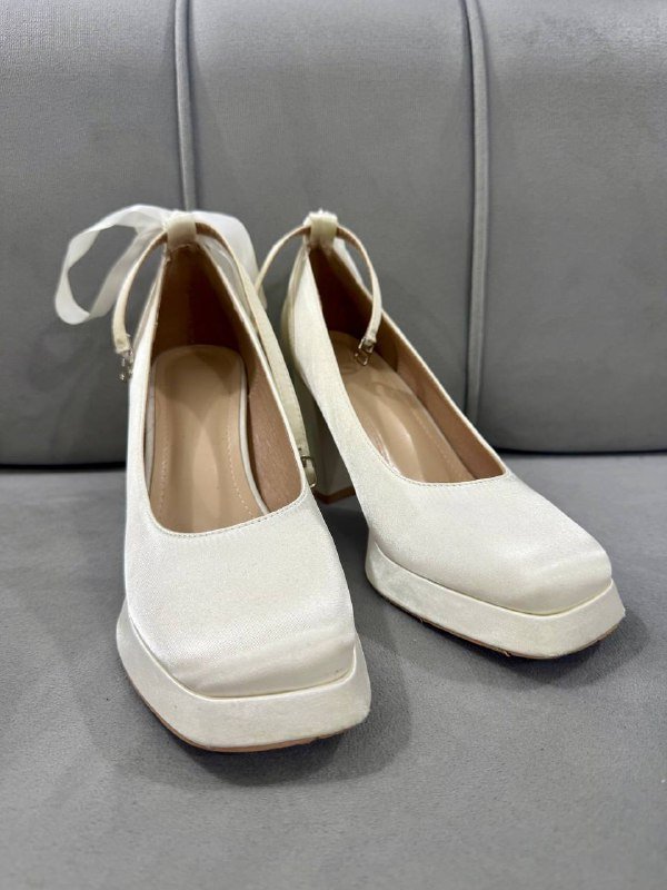 Туфли женские нарядные 38 размер