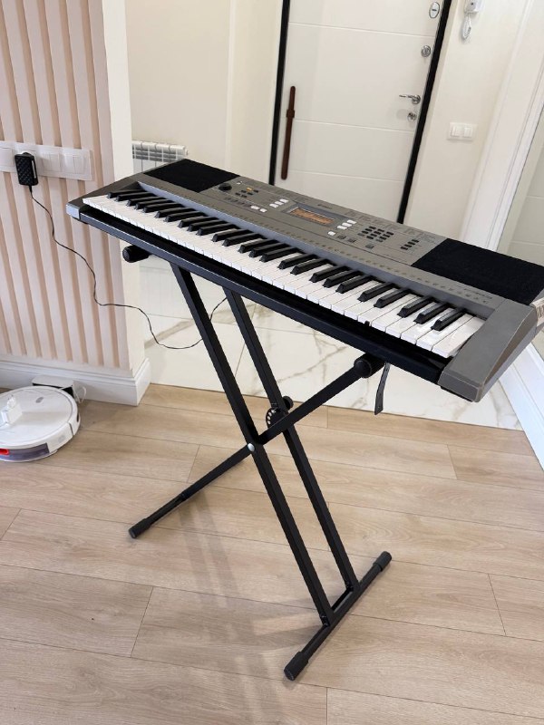 Синтезатор Yamaha PSR-E353 со стойкой 1