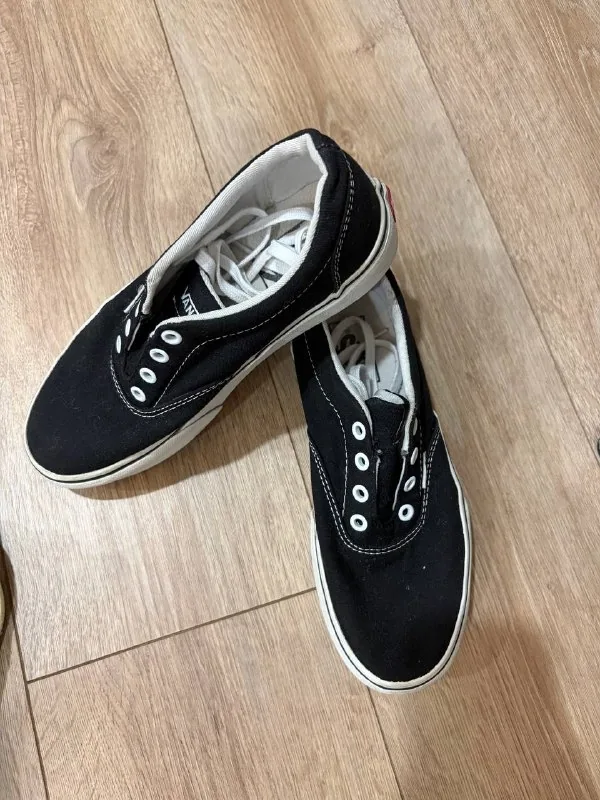 Кеды Vans Old Skool, 38 размер, черные 1
