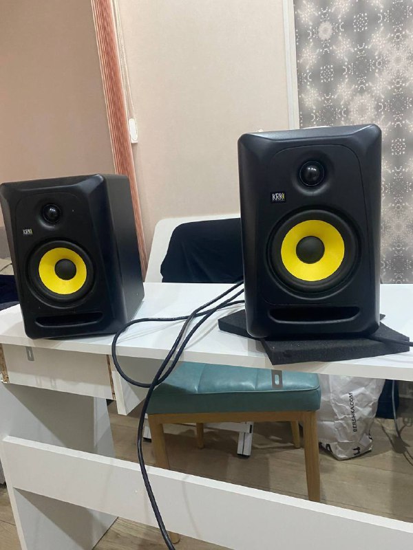 Krk rokit 5 колонки