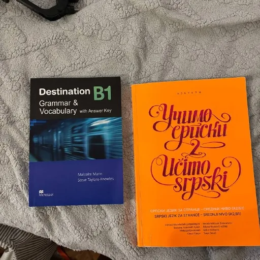 Штатив, укулеле Praksons, гирлянда