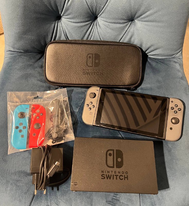 Приставка Nintendo Switch с джойконами и аксессуарами