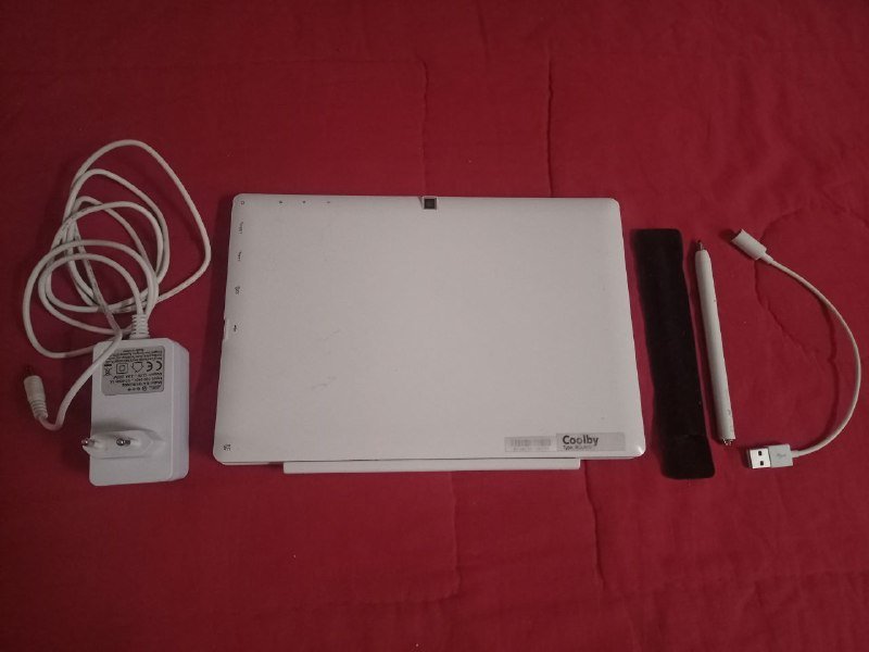 планшет Coolby с клавиатурой