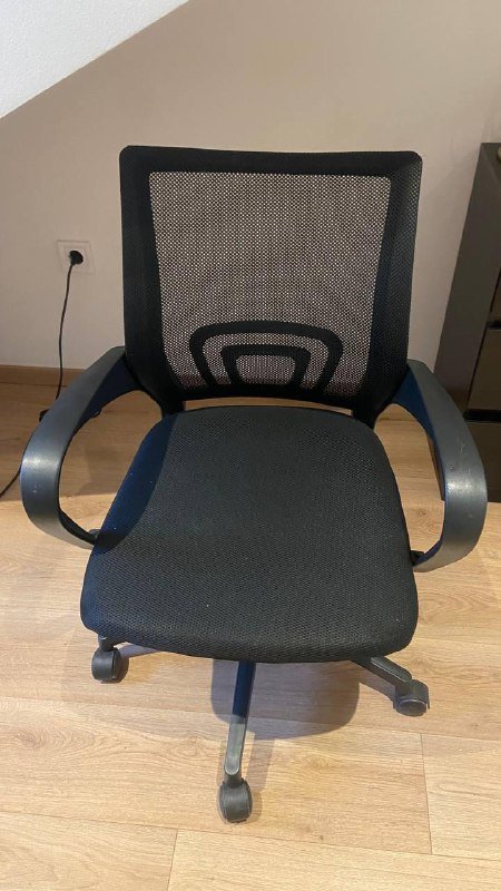 Кресло компьютерное с регулировкой высоты 2