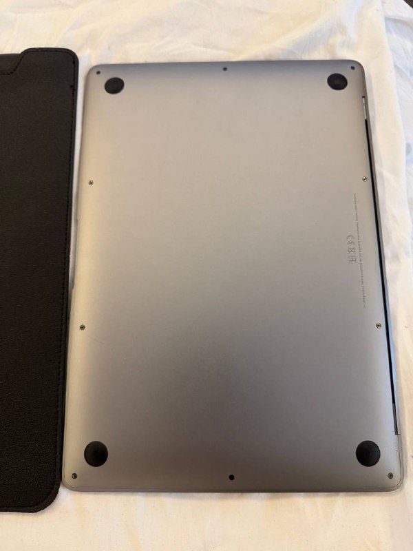 MacBook 19 for sale or exchange 4