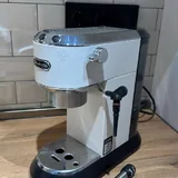 Кофемашина DeLonghi Dedica EC685 с аксессуарами 3