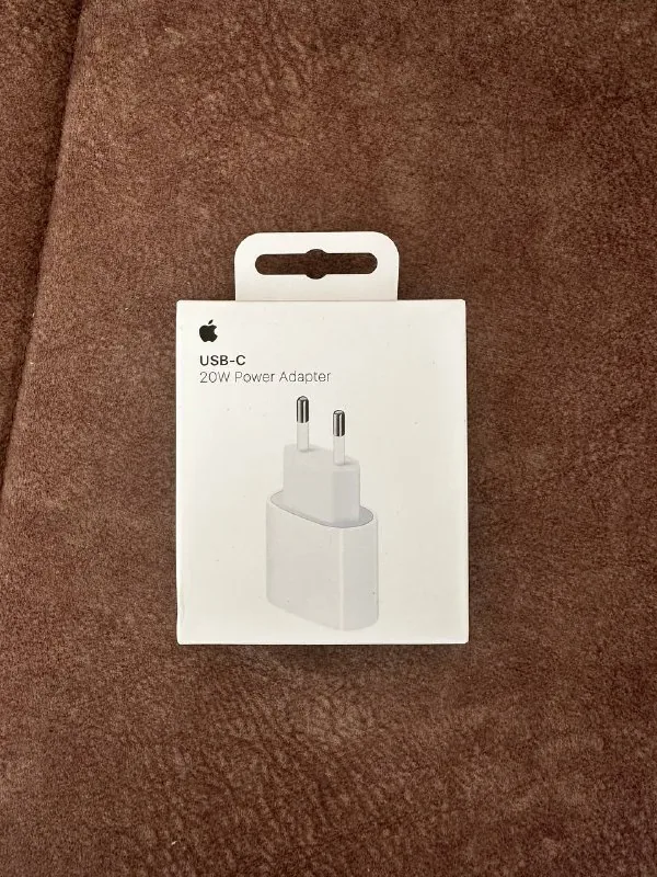 Зарядный блок Apple USB-C 20W