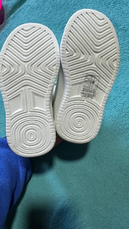 Детское постельно, красовки, ботинки, красовки Найк 4