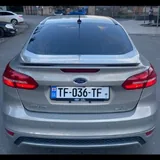 Ford Focus SE 2