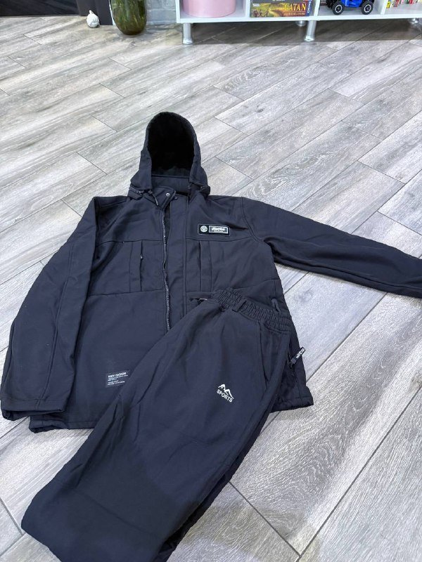 Мужской спортивный термо-костюм 3