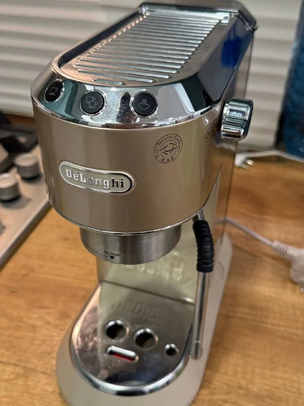 DeLonghi Dedica, кофемолка Sencor 1