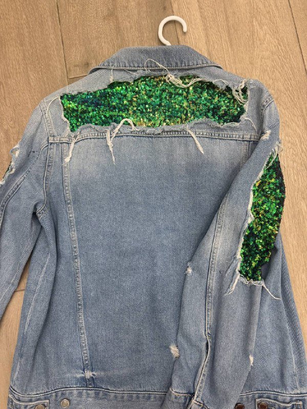 Куртка Гэсс, Ботинки бежевые со стразами, Черные кожаные ботинки 3