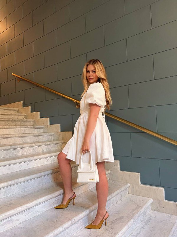 Платье белое размер S-M 2