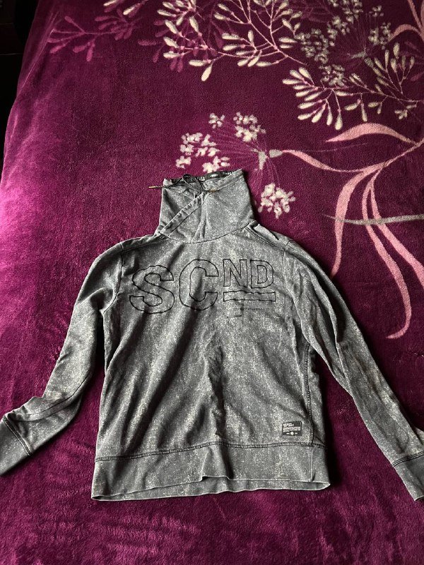 Мужская одежда размер M/L 6