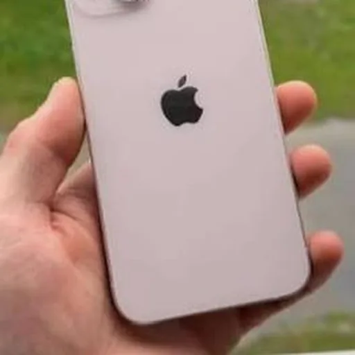 iPhone 13 128 GB Starlight