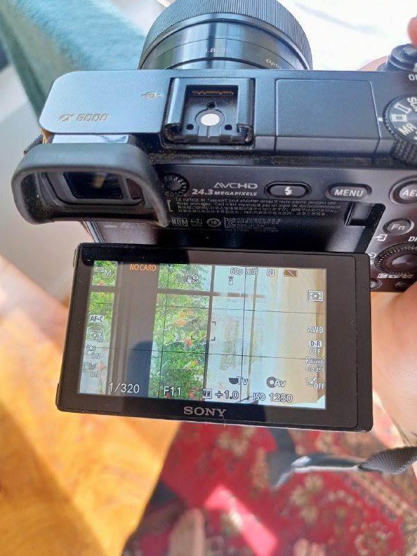 Sony Alfa 6000 комплект, объектив и аксессуары 2