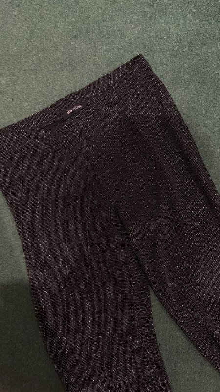 Куртка косуха, брюки черные, пиджак в клетку, зеленая кофта, брюки со стразами 10