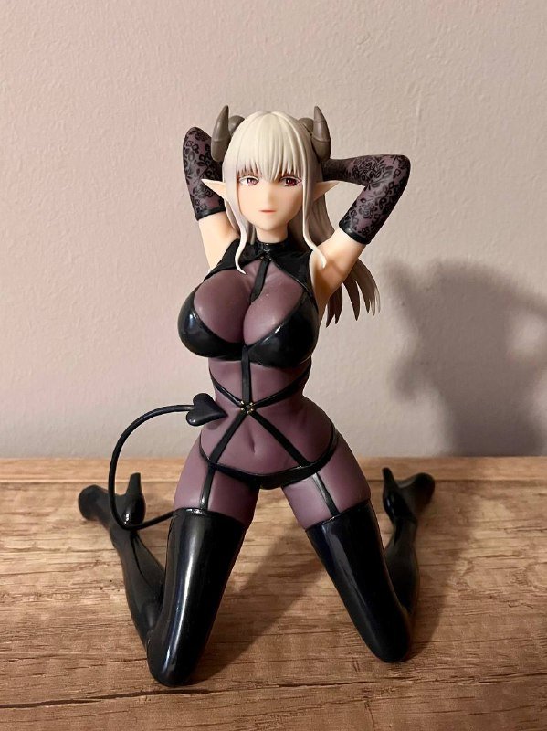 PenFre! Lustalotte Phantom Costume Figure 15 см