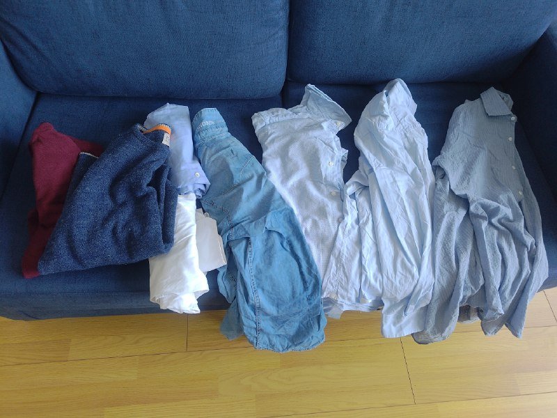 Комплект рубашек, свитеров и штанов для мужчин