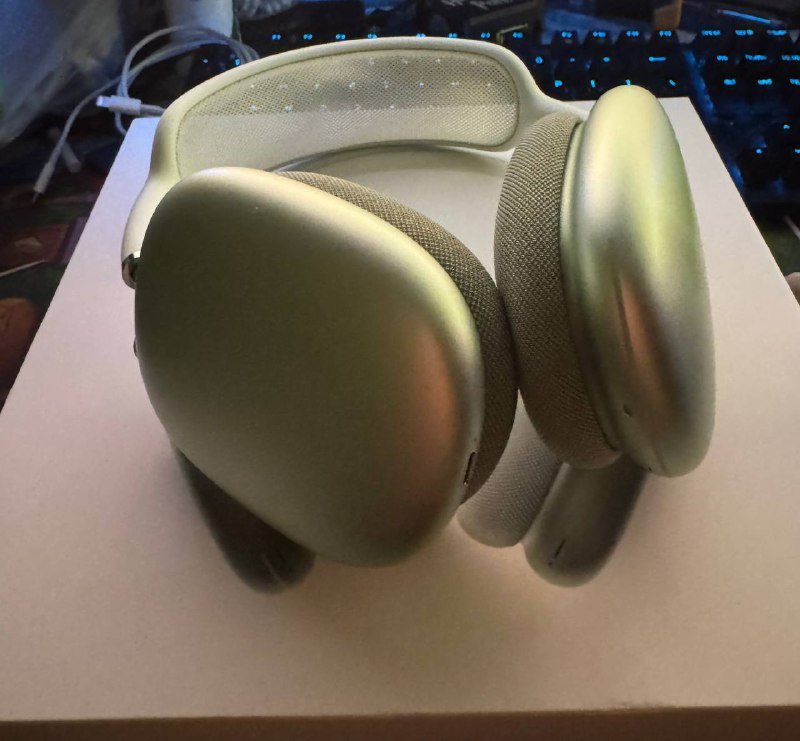 AirPods Max 1 зеленые наушники с коробкой и проводом 2